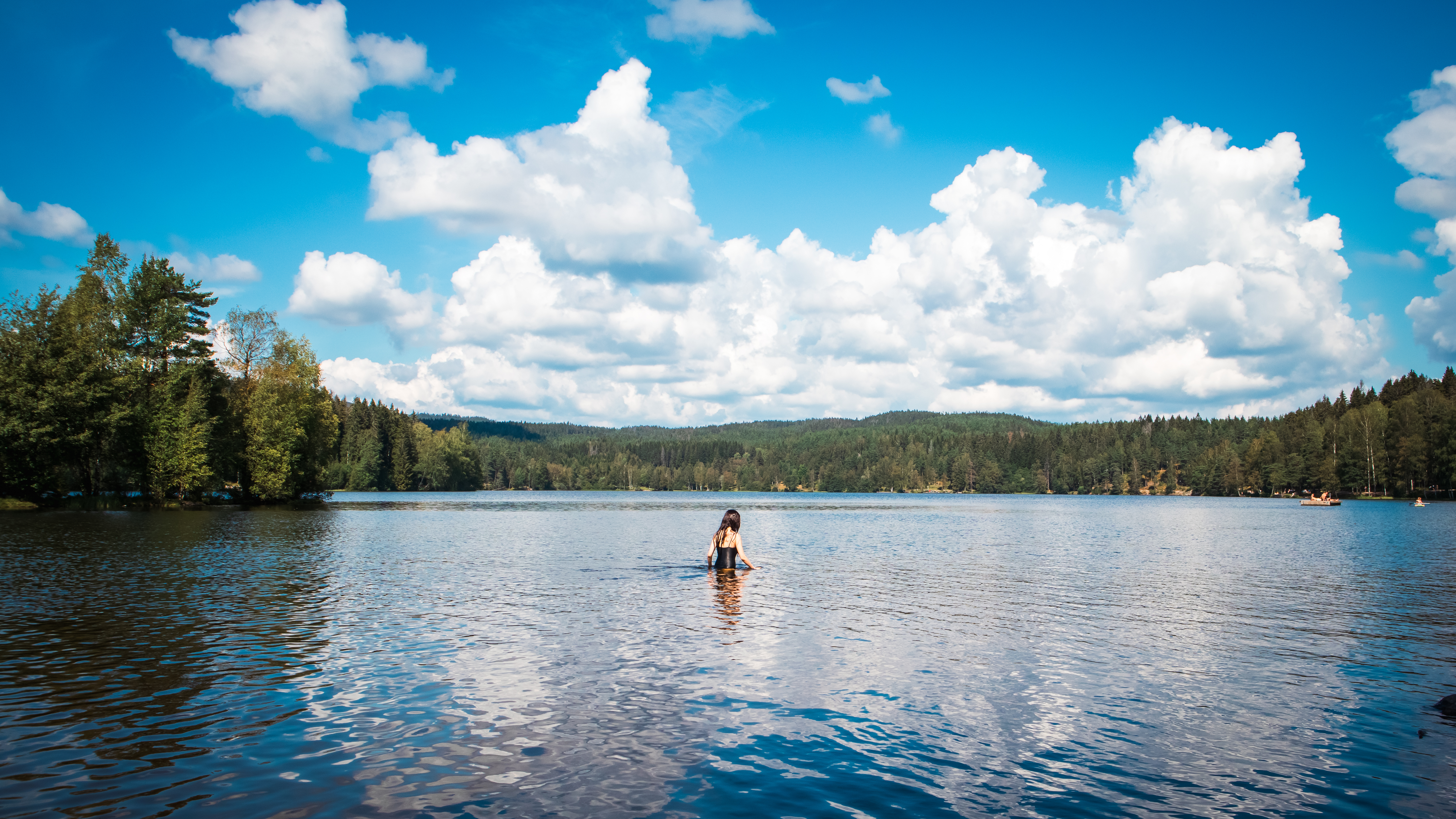 Woman swimming at Sognsvann